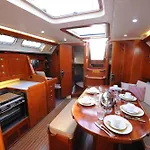 Sailing In Croatia - Private Sailing Yacht 14m Casa de Férias *