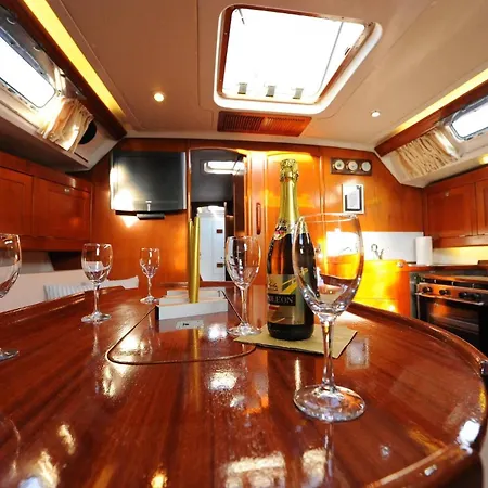 Hébergement de vacances Sailing In Croatia - Private Sailing Yacht 14m *