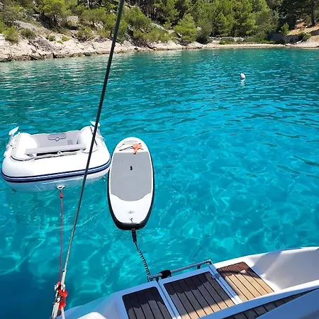Feriehus Sailing In Croatia - Private Sailing Yacht 14m