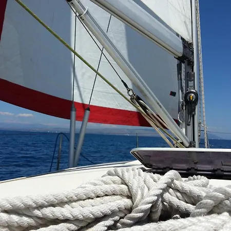 Feriehus Sailing In Croatia - Private Sailing Yacht 14m